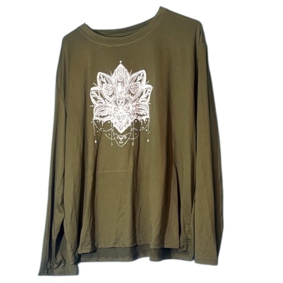 Temu Tops - NWOT-Olive Green Long Sleeve Tee with Mandala Design